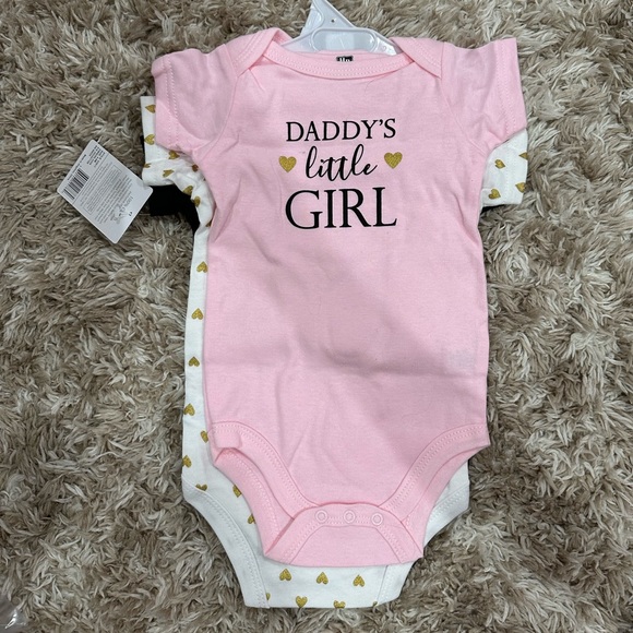 Set of 3 Daddy’s Girl Onesies - Picture 2 of 3
